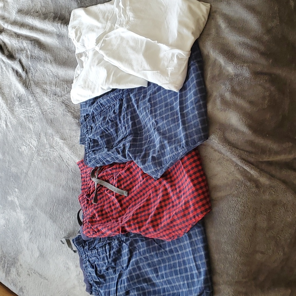 Mens Gap Pajama Bottoms and V Neck Sleep Shirts Small S